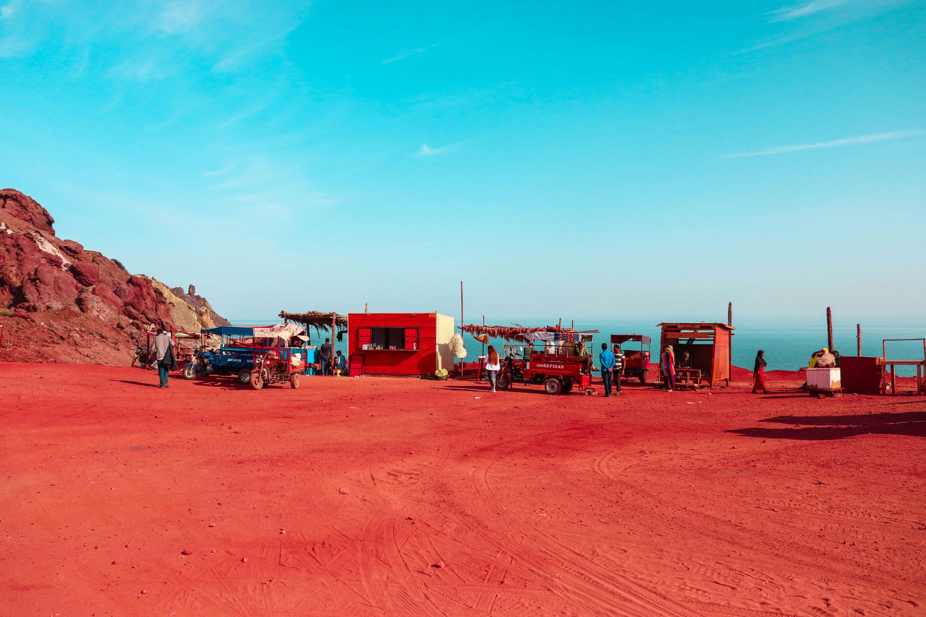 Hormoz Red Beach - photo by reza-ghazali on unsplash(2)