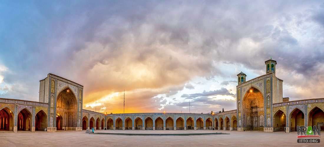 /media/images/vakil_mosque2.original.jpg